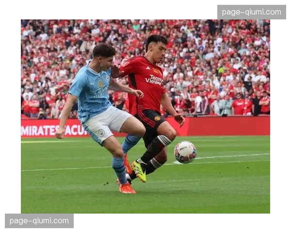 曼联后卫利桑德罗·马丁内斯疑似小腿受伤，将缺席对阵埃森顿